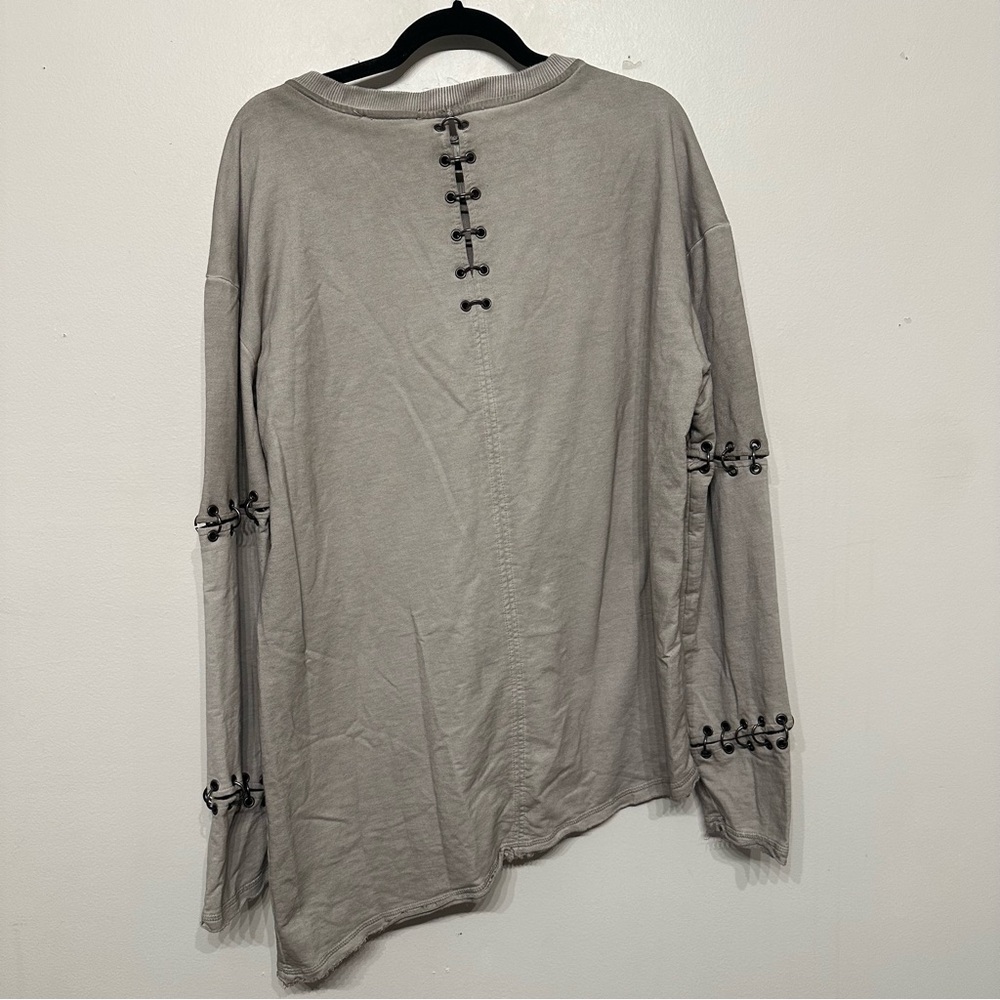 Darker Wavs Dolls Kill Modulation Unisex Ecru Pierced O Ring Tee Medium - Picture 2 of 5